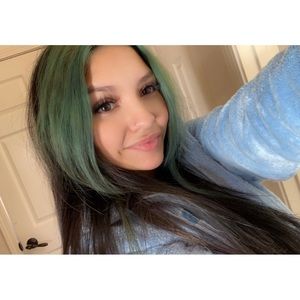 Meet your Posher, Nickole